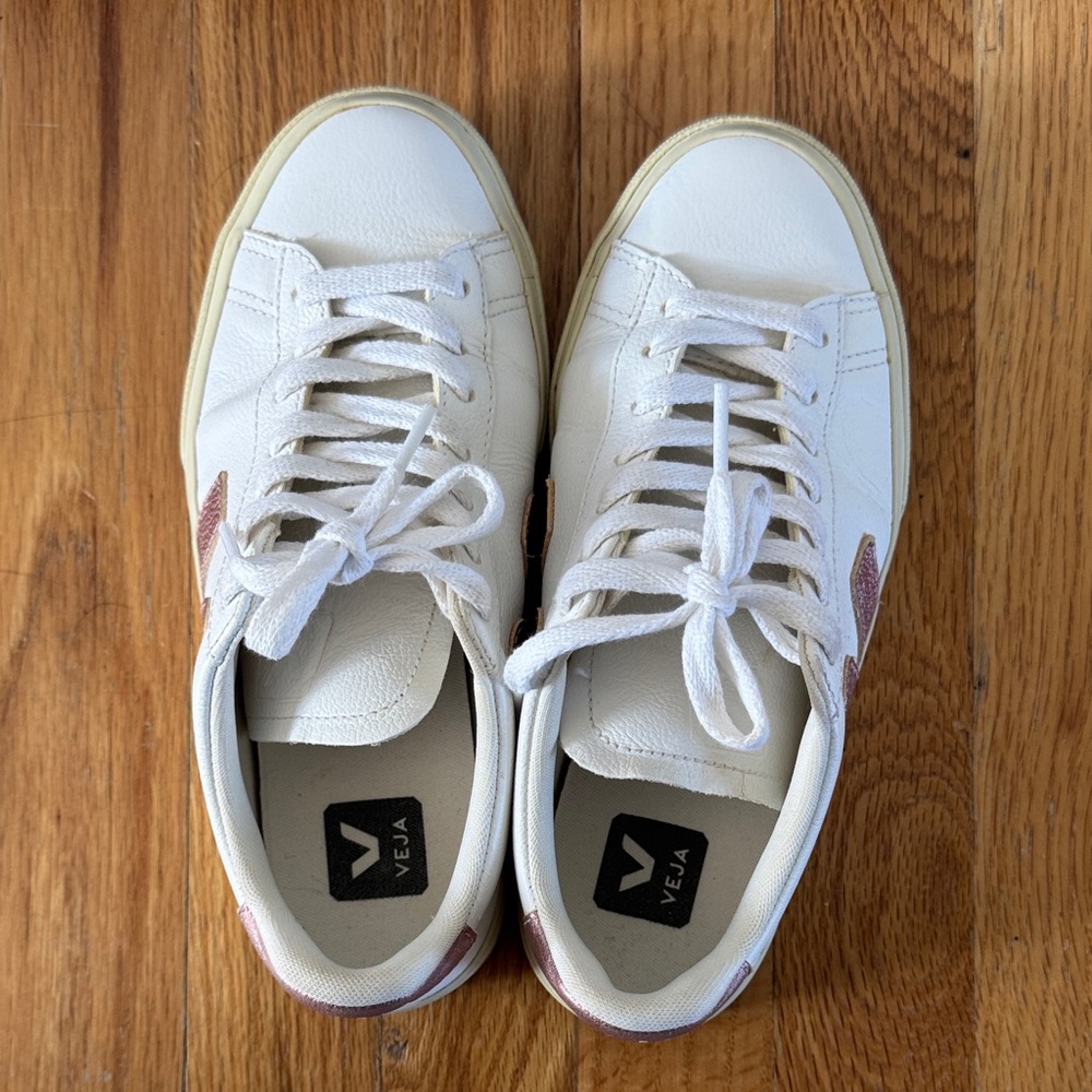 Veja White Leather Sneakers with Rose Side V Logo